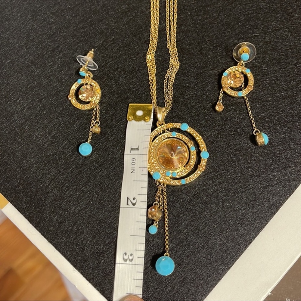 Gold and Turquoise Jewelry Set - Picture 7 of 10